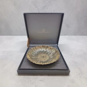 Ciotola a forma di margherita della collezione "Daisy" di Gianmaria Buccellati in argento 925